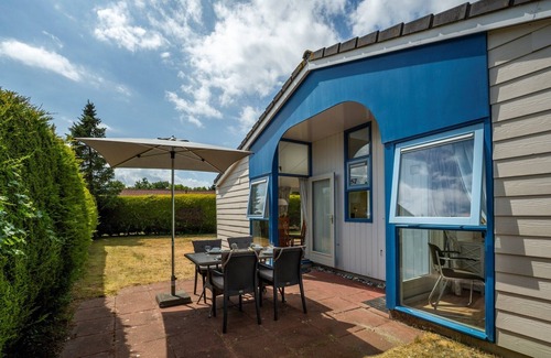 Renesse Ski Chalet | Beachpark 57 holiday chalet with privacy close to sea and beach