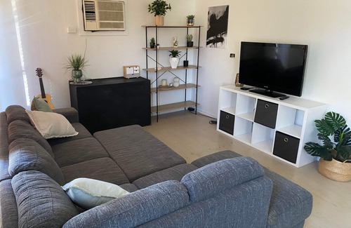 Safety Beach House | BEACHSHACK @SafteyBeach n2 minutes drive to the beach….