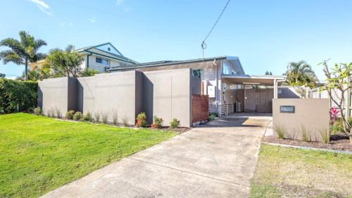 Woorim House | Beachside Beauty With Pool