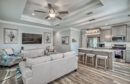 Laguna Beach House | Beachside Bungalow 3 Blocks from Private Beach! Just 3 miles to Pier Park!