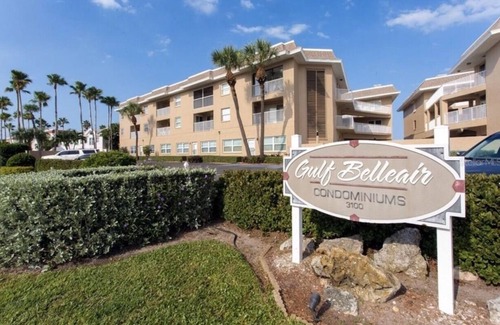St. Petersburg - Clearwater Condo | Beachside Condo, Furnished, Renovated 2bed/2bath/Balcony kitchen and living room