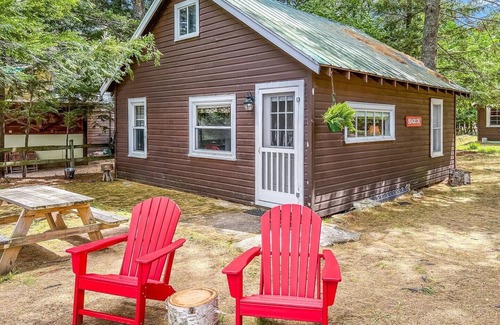 Inlet Cabin | Beachside Cottage at the Birches on 4th Lake, Old Forge/Inlet