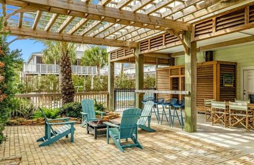 Pirates Beach House | Beachside Dream House, Heated Poolhot Tub, Lift