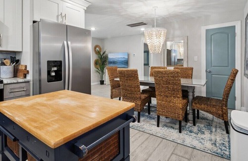 Buckroe Beach House | Beachside Escape: 1/2 mile from beach for family getaway