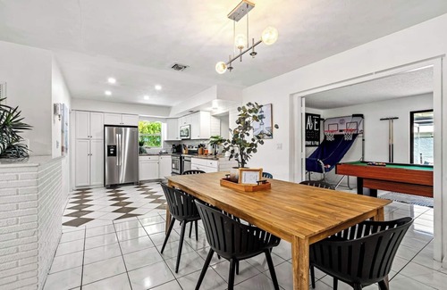 Lantana House | Beachside Escape : Poolhouse w/Game Room + Grill
