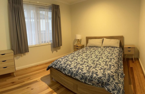 Safety Beach House | Beachside Family Home - 3 Minute Walk to the Beach. Located in Safety Beach