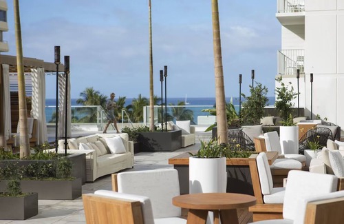 Waikiki House | Beachside Family Queens, Alohilani, 4 Relaxing Rooms | Pets Are Allowed