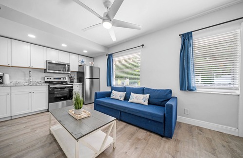 Deerfield Beach Hotel | Beachside Gardens Apartments by Lowkl