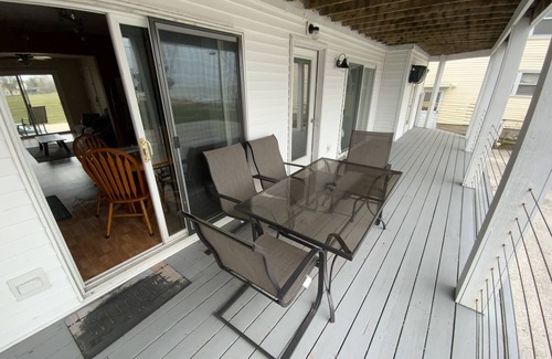 Sheboygan Condo | BEACHSIDE GETAWAY IN SHEBOYGAN