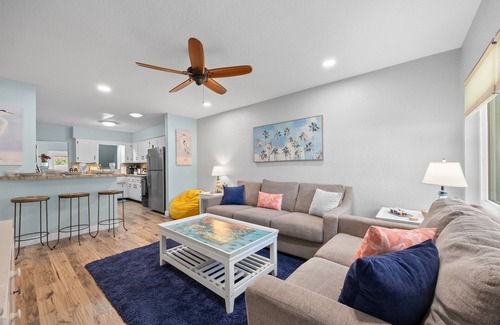 Cocoa Beach Cottage | Beachside Getaway | King Bed*Pet Friendly*Firepit