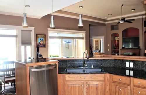 Okanagan-Similkameen House | Beachside Oasis, Oroville