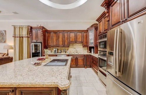 South Lake House | Beachside Opulence - Stunning 6-Bed Luxury Retreat