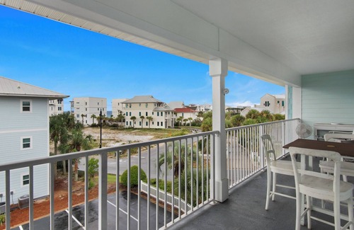 Seagrove Beach Condo | Beachside Villas - Minutes to The Beach - Ground Floor - Pools & Tennis