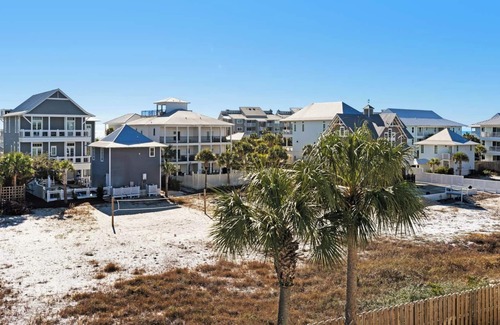 Seagrove Beach Condo | Beachside Villas - Minutes to The Beach - Ground Floor - Pools & Tennis