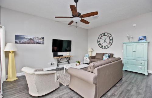 Laguna Beach Apartment | Beachside West Townhome