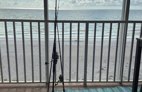 Belleair Beach Condo | Beachside, with endless sunsets, in our modern 2-bedroom in Belleair Beach.