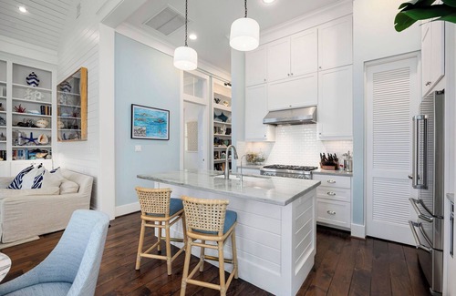 Galveston Cottage | Beachtown Galveston - 4 Bed on 1 Level with Elevator - Pet Friendly!