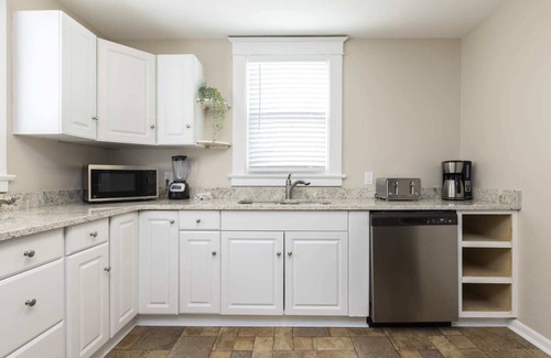 Northeast Virginia Beach House | Beachwalk #1, 8 Minute walk to the beach