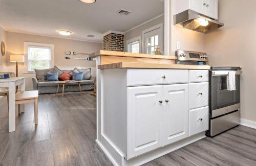 Northeast Virginia Beach House | Beachwalk #4 8 minute walk to the beach