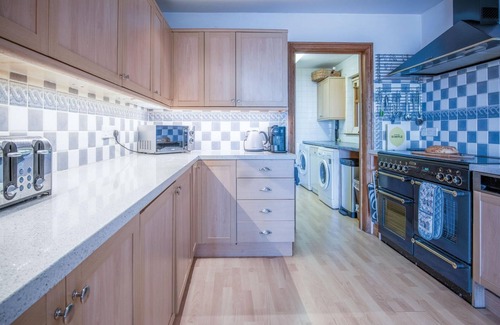 Saundersfoot House | Beachways - 5 Bedroom Holiday Home - Saundersfoot