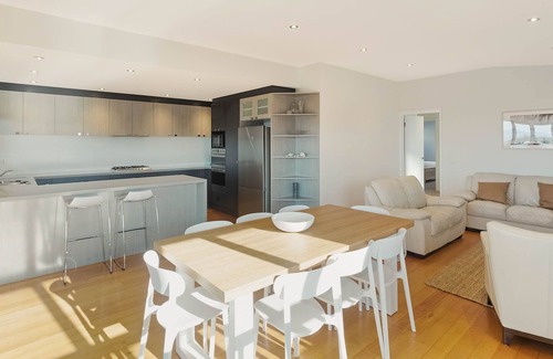 Pambula Beach House | Beachwood - Pambula Beach 3+ Nights
