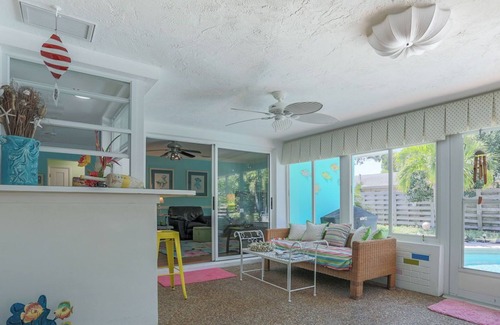 Palma Sola House | Beachy Amazing Pool Near Anna Maria Island Blue Heron