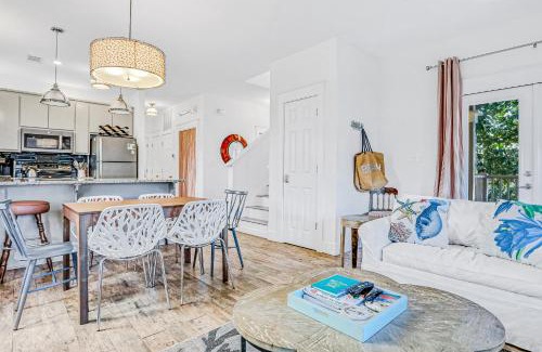 Santa Rosa Beach House | Beachy Beach Cottage