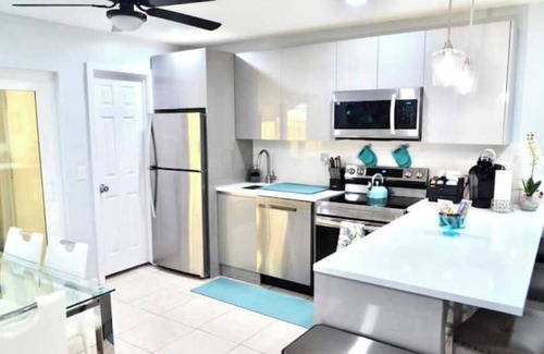 Jensen Beach House | Beachy Bliss Hideaway Home!