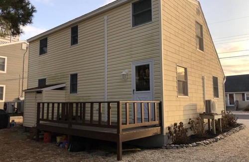 Holgate House | Beachy cape cod perfect for families