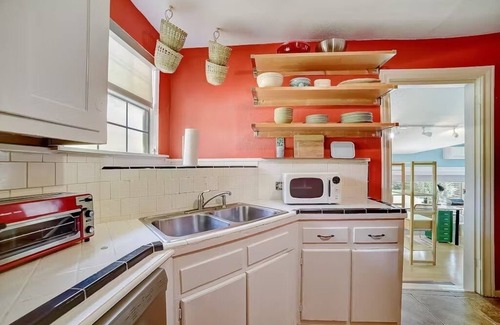 Uptown House | Beacon HIll Hideaway - 2BD/2BA