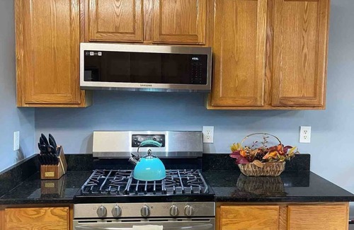 Northeast Raleigh House | Beacon Villa Comfy Home