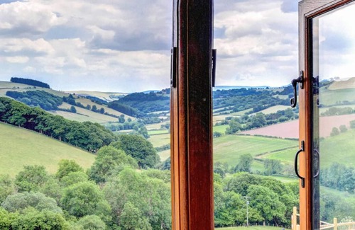 Brecon House | Beacons View Farm Cottages