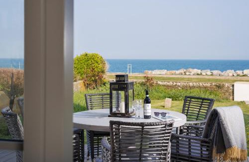 Beesands House | Beam Ends