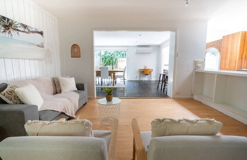 Belmont House | Beaming Belmont A Coastal Indoor Outdoor Haven