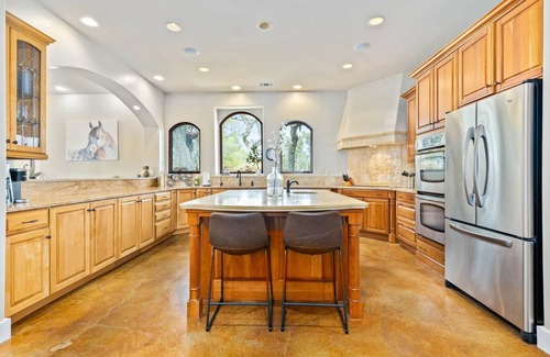 Templeton House | Bear and Rose Luxury - Wine Country Villa