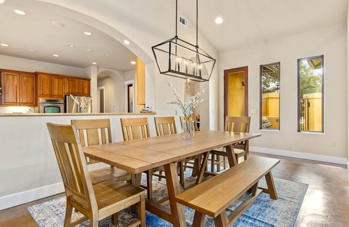 Templeton House | Bear and Rose Luxury - Wine Country Villa