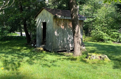 Dunbarton RV Rental | Bear Brook Trail RV Parking site