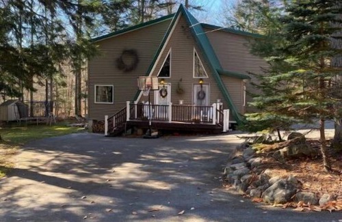 Old Forge House | Bear Creek Lodge: By First Lake, Ride from Cabinn