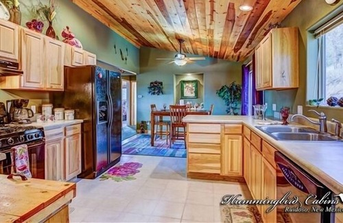 Ruidoso Cabin | Bear Crossing: 'Great Getaway location' with Hot Tub