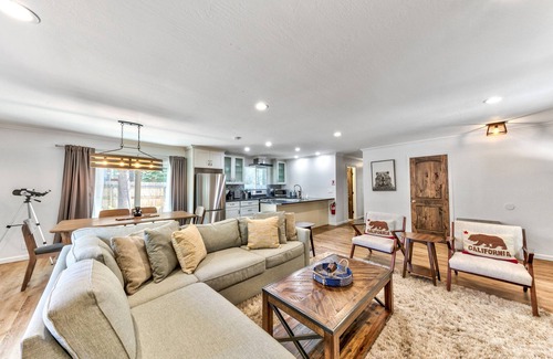 Montgomery Estates Cabin | Bear Cub Cabin - 3BR/2BA New Remodel, Pets, AC