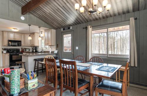 Ludlow House | Bear Hill Cabin cabin