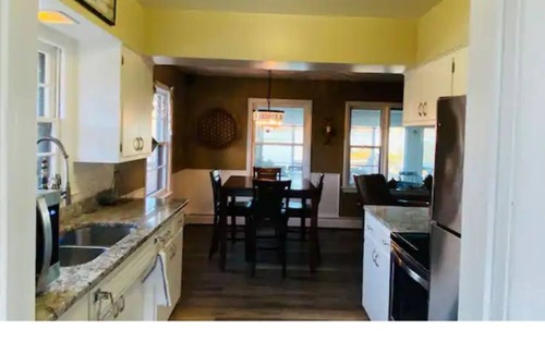 Hillsdale Cottage | Bear Lake Cottage ... Pontoon Available for Rent