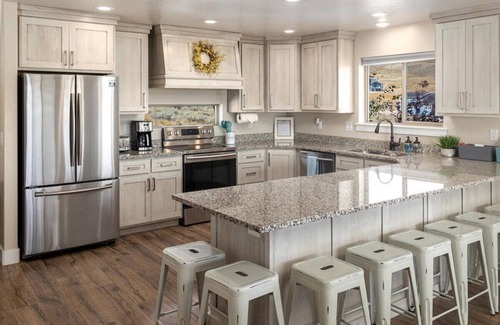 Fish Haven House | Bear Lake- Luxury Home, Beach Access, Pool Access, Private Community - Sleeps 30