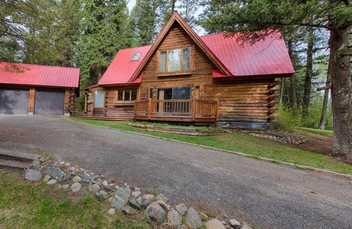 McCall House | Bear Lodge by Casago McCall - Donerightmanagement