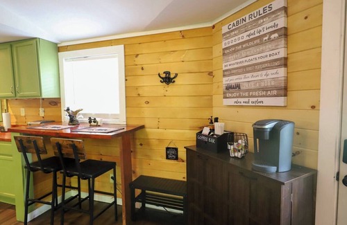 Boone Cabin | Bear Lodge Cabin Cozy Mountain Retreat, Banner Elk