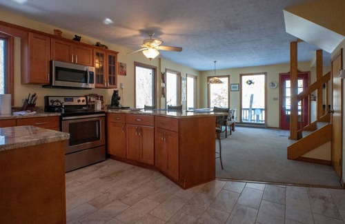 Old Timberline House | Bear Run - 279 Ridge RoadnnBear Run - Lake Access, Pet Friendly, Hot Tub, Private Lot