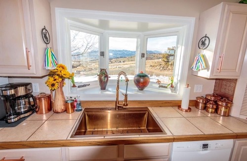 Cody House | Bear's Den of Cody- mountain and lake views