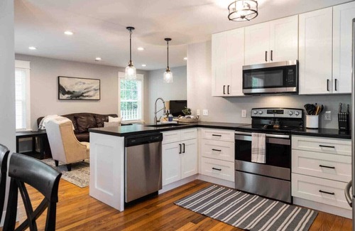 Knoxville House | Bearden Exec · Bearden Executive Rental >8min to UT & Downtown