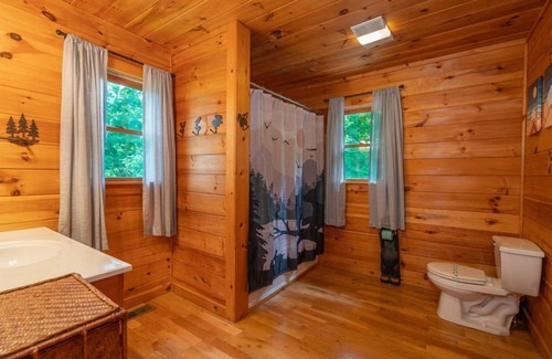 Blue Ridge Cabin | Bearfoot Lodge- Blue Ridge GA