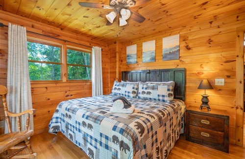 Blue Ridge Cabin | Bearfoot Lodge- Blue Ridge GA